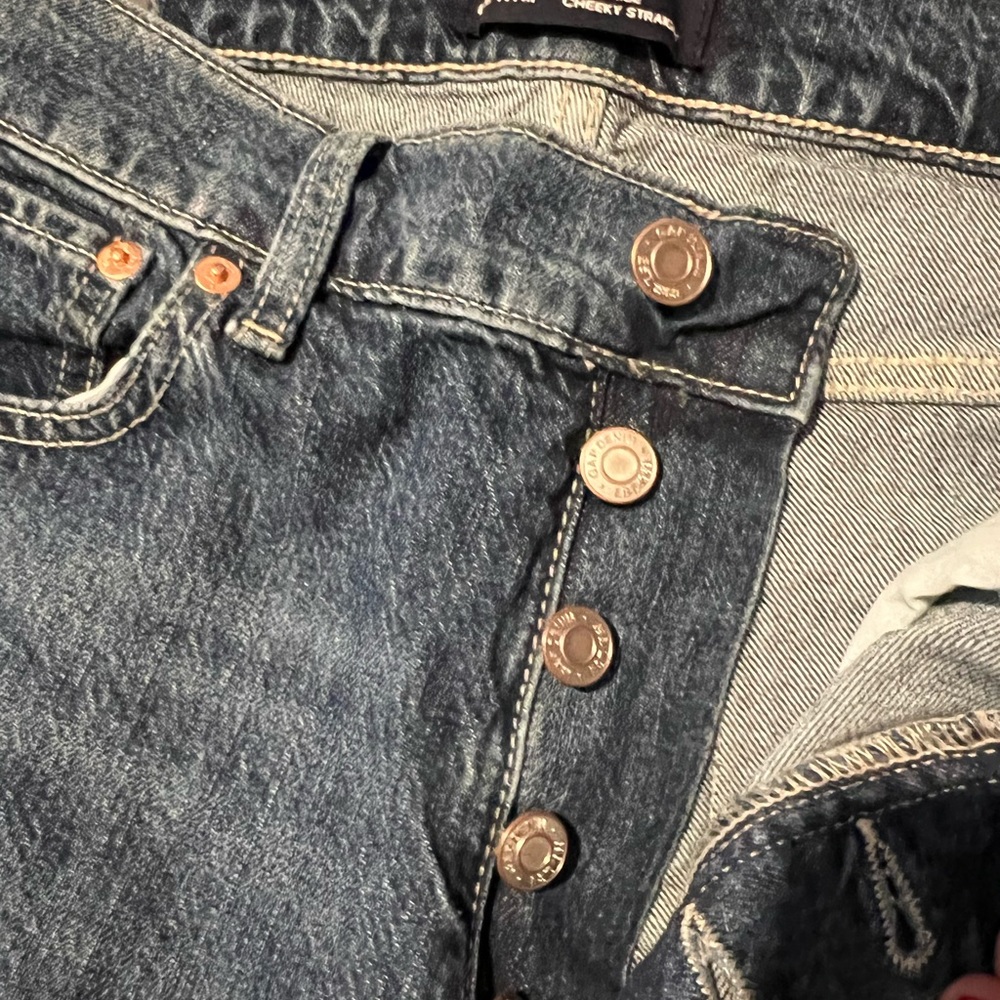 Brand New with Tags Gap High Rise Cheeky Straight Distressed Denim